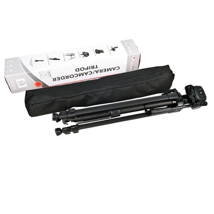 WeiFeng WT-3560 3-Section Folding Legs Live Broadcast Aluminum Alloy Tripod Mount WeiFeng WT-3560 3-Section Folding Legs Live Broadcast Aluminum Alloy Tripod Mount