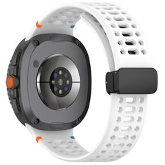 xDfind Magnetic Black Buckle Silicone Watch Band