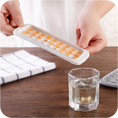 Creative Mini Ball Shaped 27-grid Ice Mold, Random Color Delivery, 27-Grid