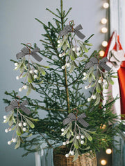 6pcs artificial Christmas Mistletoe hanging ornament Artificial green plant home decoration berry hanging ornament