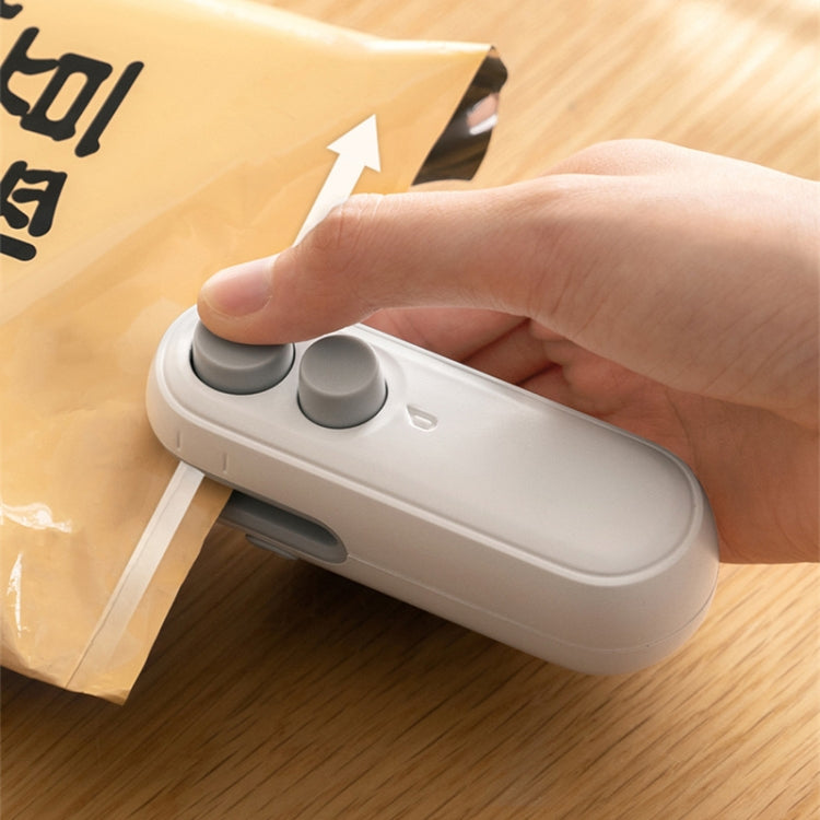 Small 2-in-1 Rechargeable Magnetic Snack Sealer Household Mini Sealing Machine Small 2-in-1 Rechargeable Magnetic Snack Sealer Household Mini Sealing Machine