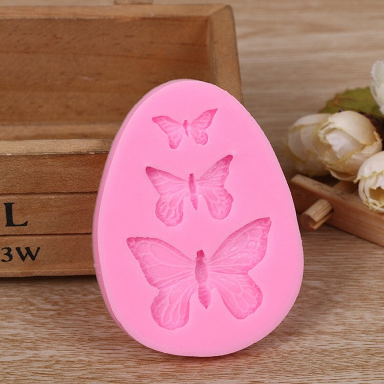 2 PCS Simulation Butterfly Fondant Silicone Mould Handmade Soap DIY Cake Decorating Chocolate Lace Baking Tools, 2 PCS 2 PCS Simulation Butterfly Fondant Silicone Mould Handmade Soap DIY Cake Decorating Chocolate Lace Baking Tools, 2 PCS