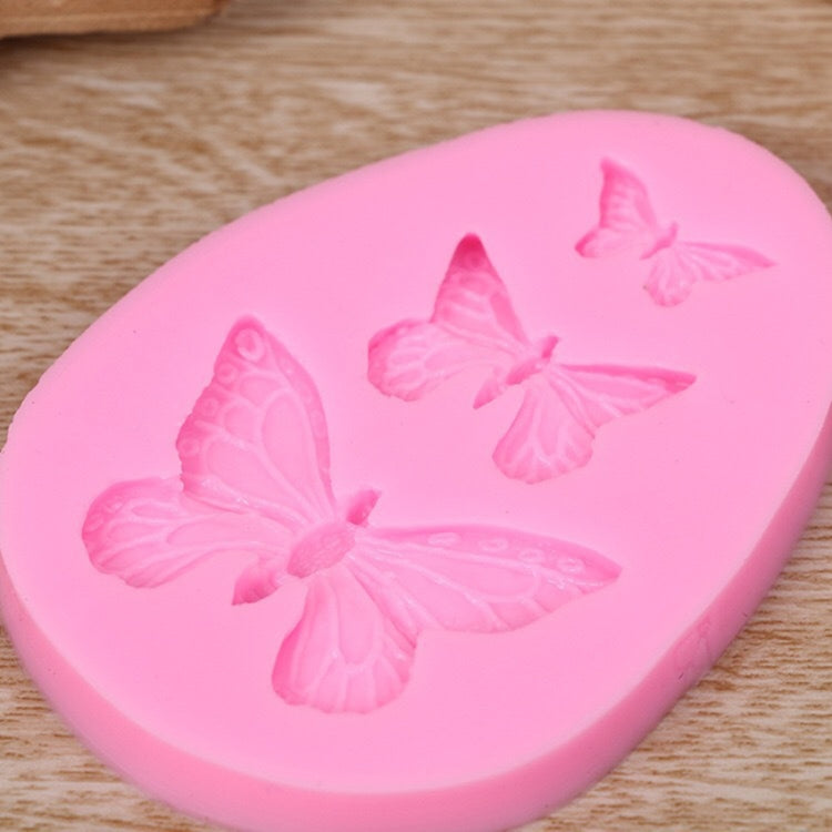 2 PCS Simulation Butterfly Fondant Silicone Mould Handmade Soap DIY Cake Decorating Chocolate Lace Baking Tools, 2 PCS 2 PCS Simulation Butterfly Fondant Silicone Mould Handmade Soap DIY Cake Decorating Chocolate Lace Baking Tools, 2 PCS