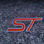 RED ST WITH WHITE OUTLINE