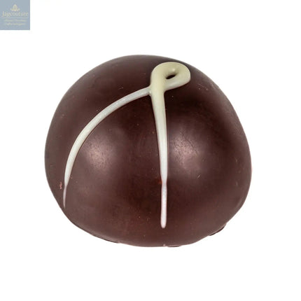 Apricot & amaretto - apricot & amaretto crème fraîche in dark chocolate  14g