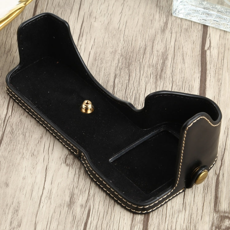 1/4 inch Thread PU Leather Camera Half Case Base for Sony ILCE-7RM4 / A7RM4 / A7R IV