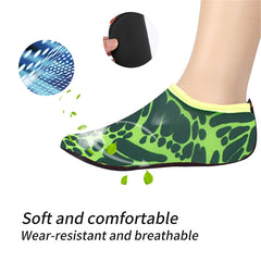 3mm Non-slip Rubber Embossing Texture Sole Figured Diving Shoes and Socks, One Pair