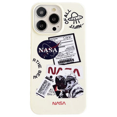 Astronaut Pattern Glossy PC Phone Case, For iPhone 14 Plus, For iPhone 14, For iPhone 14 Pro, For iPhone 14 Pro Max, For iPhone 13 Pro Max, For iPhone 13 Pro, For iPhone 13, For iPhone 12, For iPhone 12 Pro Max, For iPhone 12 Pro, For iPhone 11 Pro Max