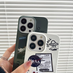 Astronaut Pattern Glossy PC Phone Case, For iPhone 14 Plus, For iPhone 14, For iPhone 14 Pro, For iPhone 14 Pro Max, For iPhone 13 Pro Max, For iPhone 13 Pro, For iPhone 13, For iPhone 12, For iPhone 12 Pro Max, For iPhone 12 Pro, For iPhone 11 Pro Max