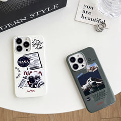 Astronaut Pattern Glossy PC Phone Case, For iPhone 14 Plus, For iPhone 14, For iPhone 14 Pro, For iPhone 14 Pro Max, For iPhone 13 Pro Max, For iPhone 13 Pro, For iPhone 13, For iPhone 12, For iPhone 12 Pro Max, For iPhone 12 Pro, For iPhone 11 Pro Max