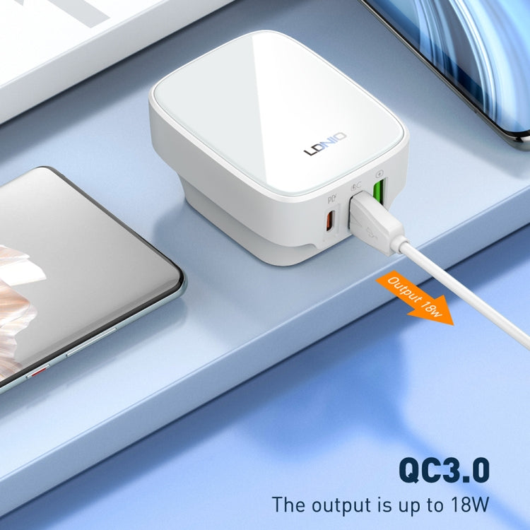 LDNIO Q334 32W Type-C + Dual USB Port Charger with 1m USB-C / Type-C to USB-C / Type-C Data Cable, EU Plug, UK Plug, US Plug