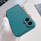 For iPhone 16 / Dark Green