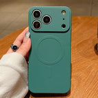 For iPhone 17 Pro / Dark Green