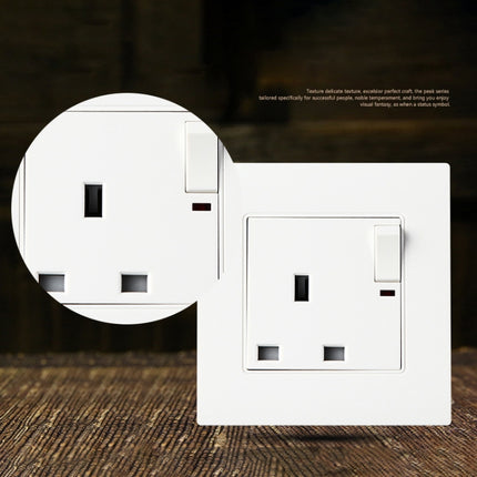 86 Type PC 13A Three Hole Power Socket with Light Switch, UK Plug