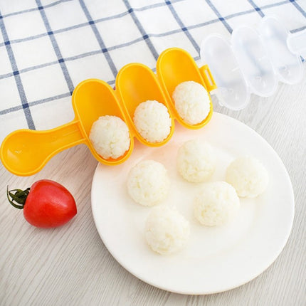Cute Style Food-grade Sushi Rice Ball Shaker Mold with Spoon for Kids, Random Color Delivery, Spoon Shape