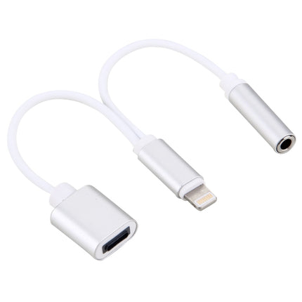 10 cm langes Ladeadapterkabel (8-polige Buchse und 3,5-mm-Audiobuchse auf 8-poligen Stecker), unterstützt alle iOS-Systeme.