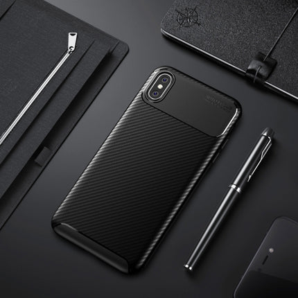 Für iPhone X / XS Käferform Kohlefaserstruktur Stoßfestes TPU-Gehäuse, Für iPhone X / XS