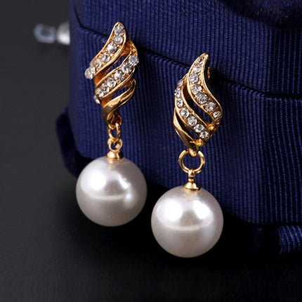 Set Jewelry (1 Pair Earrings and 1 PCS Necklace Included) Chic  Pearl and Rhinestone Pendant Necklace and Earrings