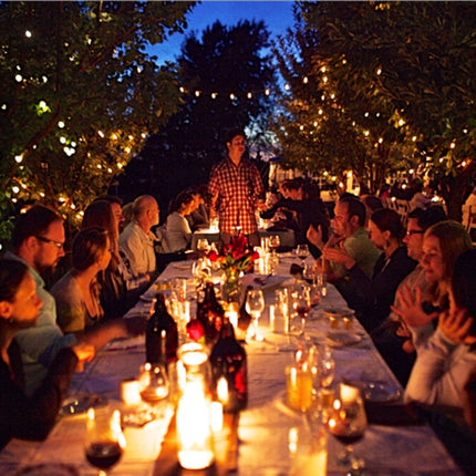 200W Max E27 APP Remote Control WiFi Smart Light Bulb Adapter Lamp Base Works with Alexa Echo & Google Home, AC 100-250V