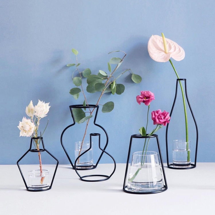 Black Iron Flower Vase Frame Plant Holder, Decorating Indoor Cafe Home, Size: 15cm x 20cm