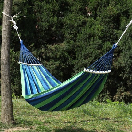 Outdoor Rollover-resistant Single Person Canvas Hammock Portable Beach Swing Bed with Wooden Sticks, Size: 185 x 80cm, Size: 185 x 80cm, Size: 185 x 80cm(Red)