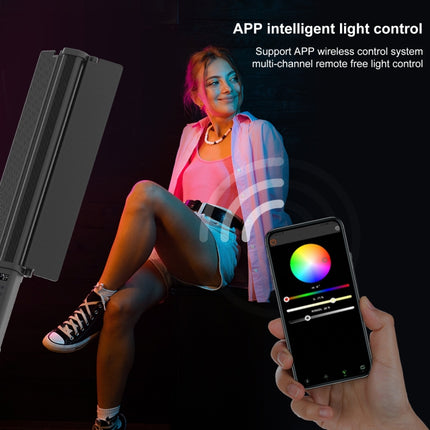 PULUZ 72 LEDs Photo Handheld Stick Light Full Color RGB Fill Light with Barndoor, 72 LEDs RGB Fill Light