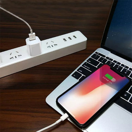 Hochwertiger 5V/1A USB-Ladeadapter mit US-Buchse für iPhone, Galaxy, Huawei, Xiaomi, LG, HTC und andere Smartphones sowie wiederaufladbare Geräte