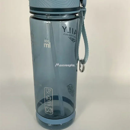 800ml Sports Water Bottle with straw For Camping Hiking Outdoor Plastic Transparent BPA Free Bottle For men Drinkware