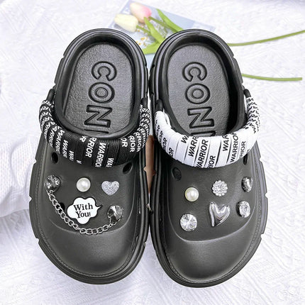 Fashion Charms Clogs New Arrival Thick Sole Outdoor Women Slippers High Quality Summer Beach Sandals For Girls