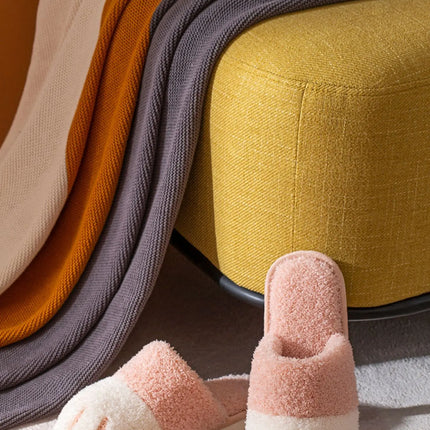 Comwarm Winter Warm Plush Slippers Cute Cat Paw Designer House Women Fur Slippers Floor Mute Bedroom Lovers Indoor Fluffy Shoes