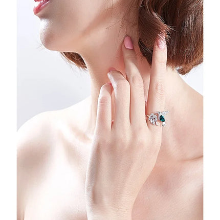 Fashionable hot selling new product, niche design, green hummingbird ring with adjustable opening