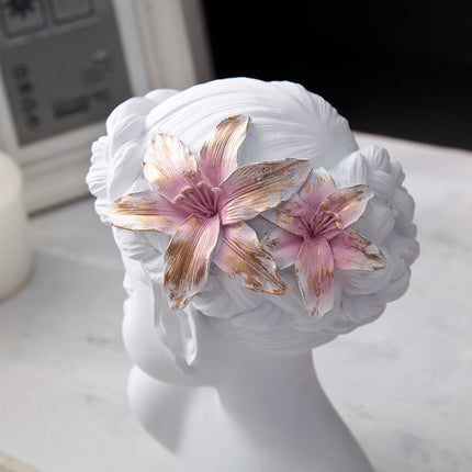 Creative Resin People Statue Crafts Office Home Decoration Wedding Gifts