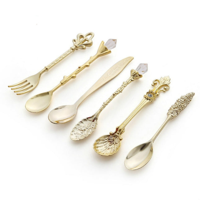 6pcs / Set Vintage Mini Coffee Spoons Suit Royal Style Metal Carved Coffee Fruit Cutler Dessert Flatware Kitchen Tools, Gold, Red Bronze, Antique Bronze（With Red Fork）, Antique Bronze（With Antique Fork）, Silver