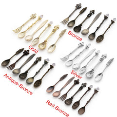 6pcs / Set Vintage Mini Coffee Spoons Suit Royal Style Metal Carved Coffee Fruit Cutler Dessert Flatware Kitchen Tools, Gold, Red Bronze, Antique Bronze（With Red Fork）, Antique Bronze（With Antique Fork）, Silver