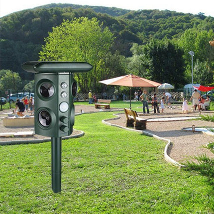 Outdoor Solar Animal Repeller Ultrasonic Vibration Multi-functional Snake Repeller