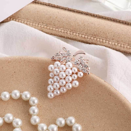 Diamond Grape Brooches Wild Pearl Pin Female Clothes Jewelry, Grape