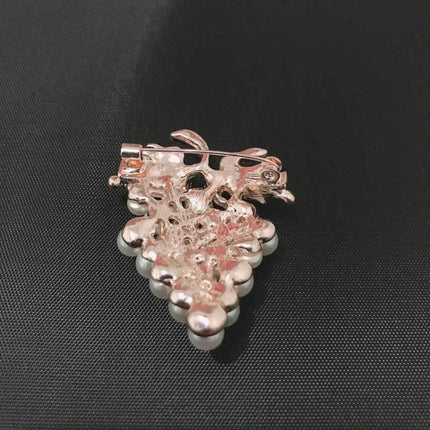 Diamond Grape Brooches Wild Pearl Pin Female Clothes Jewelry, Grape