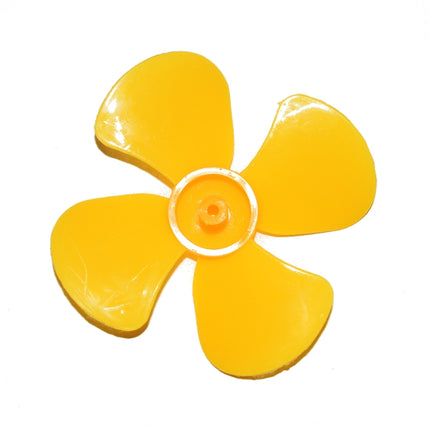 100 PCS Four-Blade Propeller Technology Made Toy Accessories, Random Color Delivery, Four-Blade Propeller