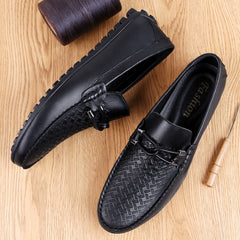 Soft and Comfortable Round Head PCowpea Embossing Surface Leather Shoes for Men