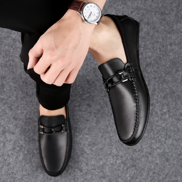 Soft and Comfortable Round Head PCowpea Embossing Surface Leather Shoes for Men