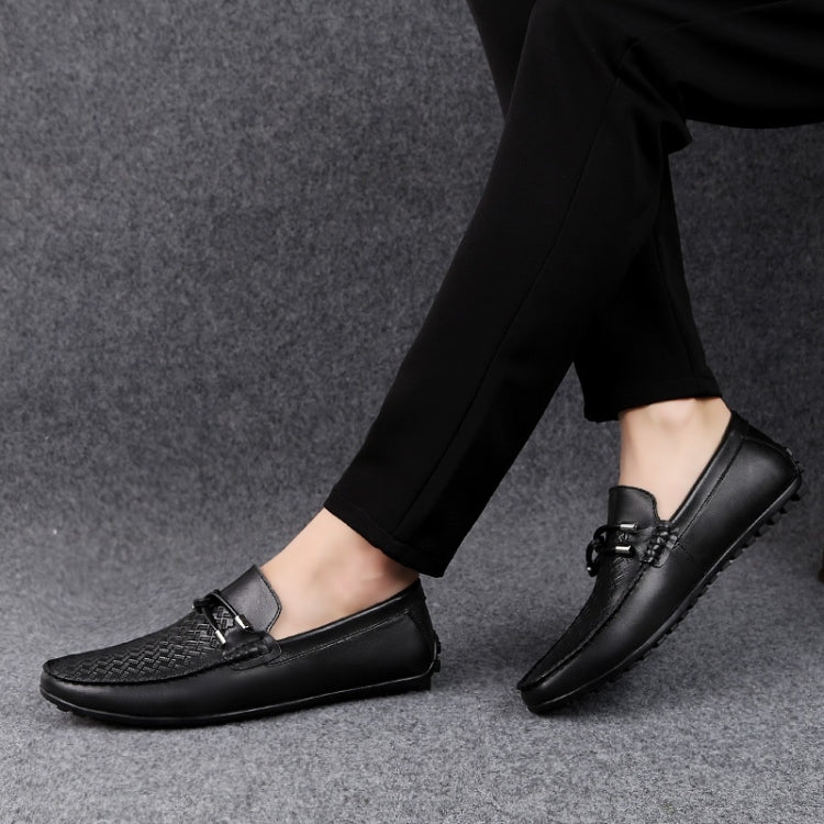Soft and Comfortable Round Head PCowpea Embossing Surface Leather Shoes for Men