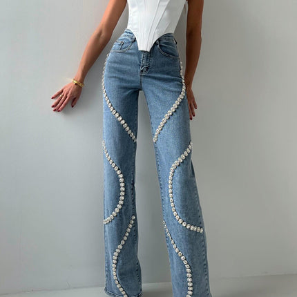 Loose Straight Leg Jeans And Fashionable Casual Pants With A Rhine Stone Denim Design Around Them Suitable For Women