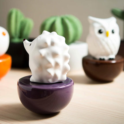 Lively Breeze Spiky Hedgehog Ceramic Diffuser – Non-Electric Aromatherapy for Desk, Car & Small Spaces